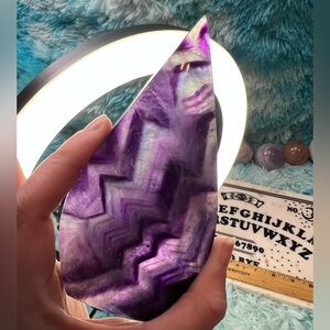 PURPLE FLUORITE CRYSTAL POINT